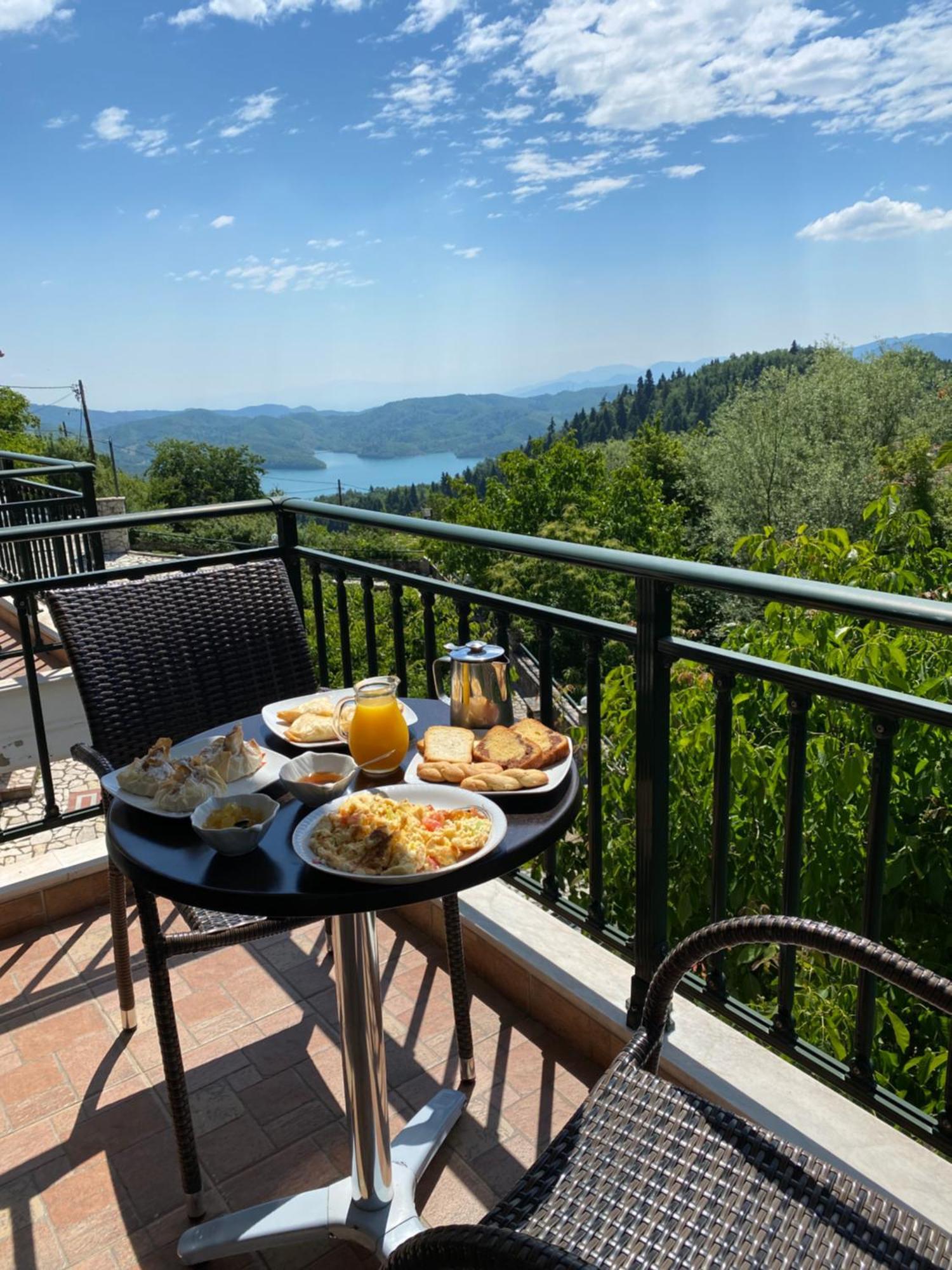 Bed and Breakfast Nefeles Неохорион Экстерьер фото